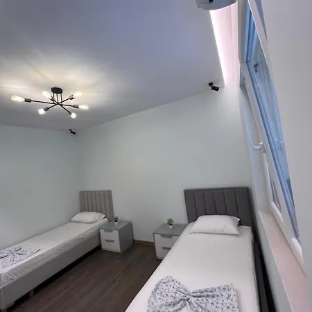 Apartment Apartments *